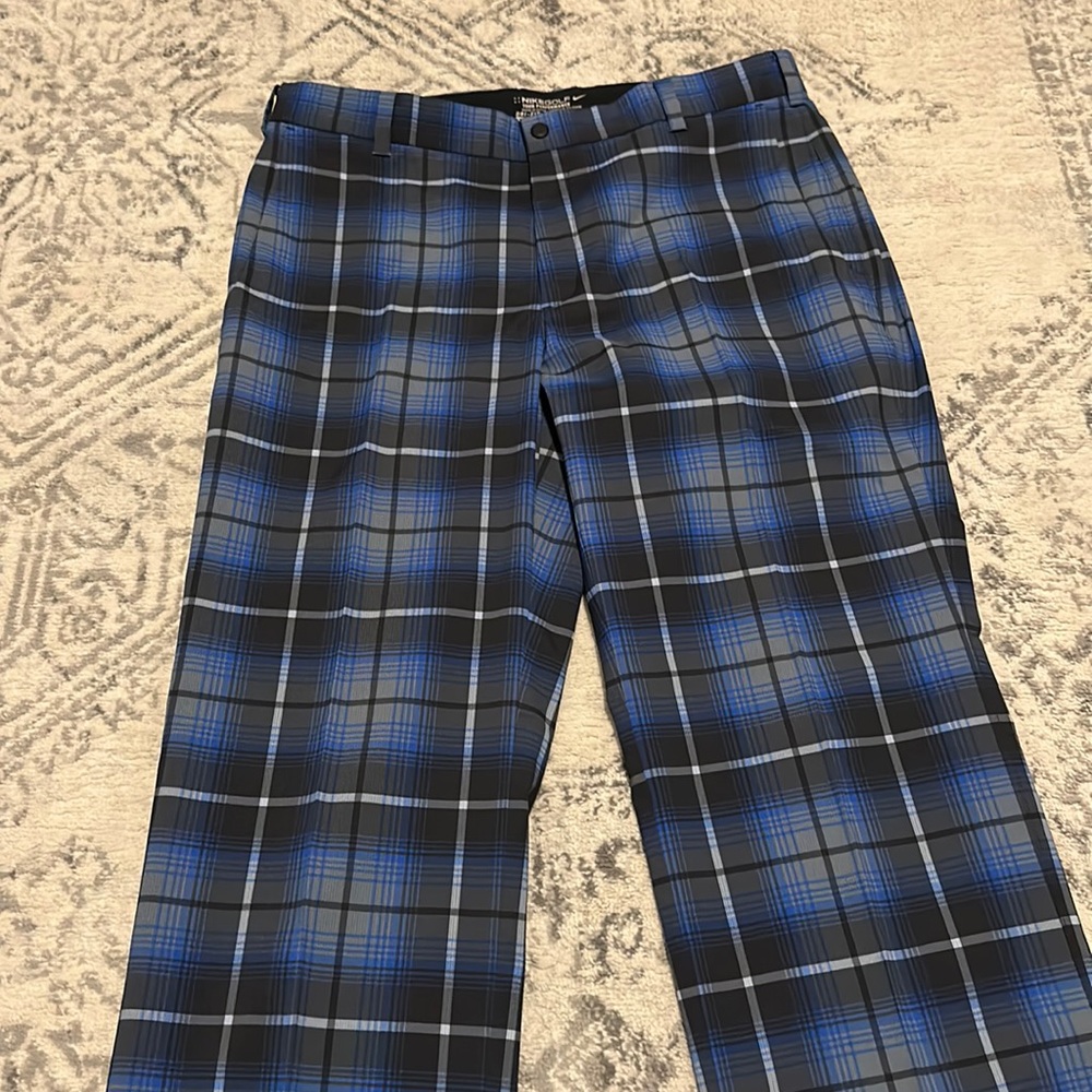 Men’s golf pants